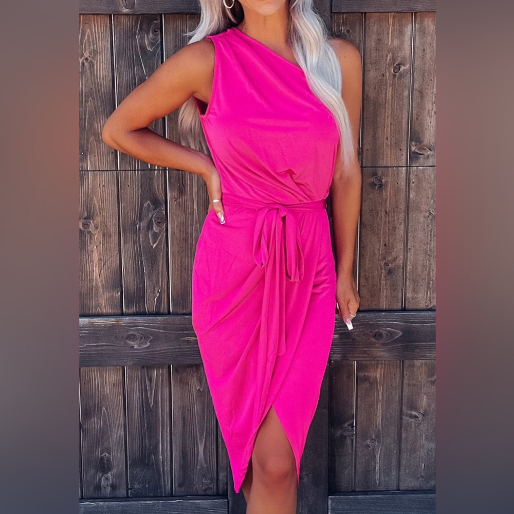 Hot Pink tie dress. Very flattering. Worn once.